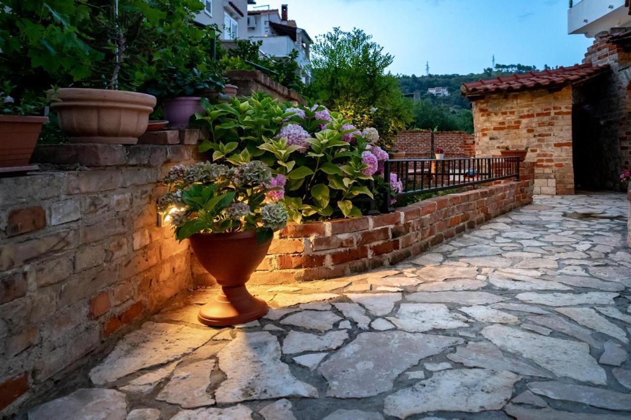 Grguric Apartments Palit Экстерьер фото