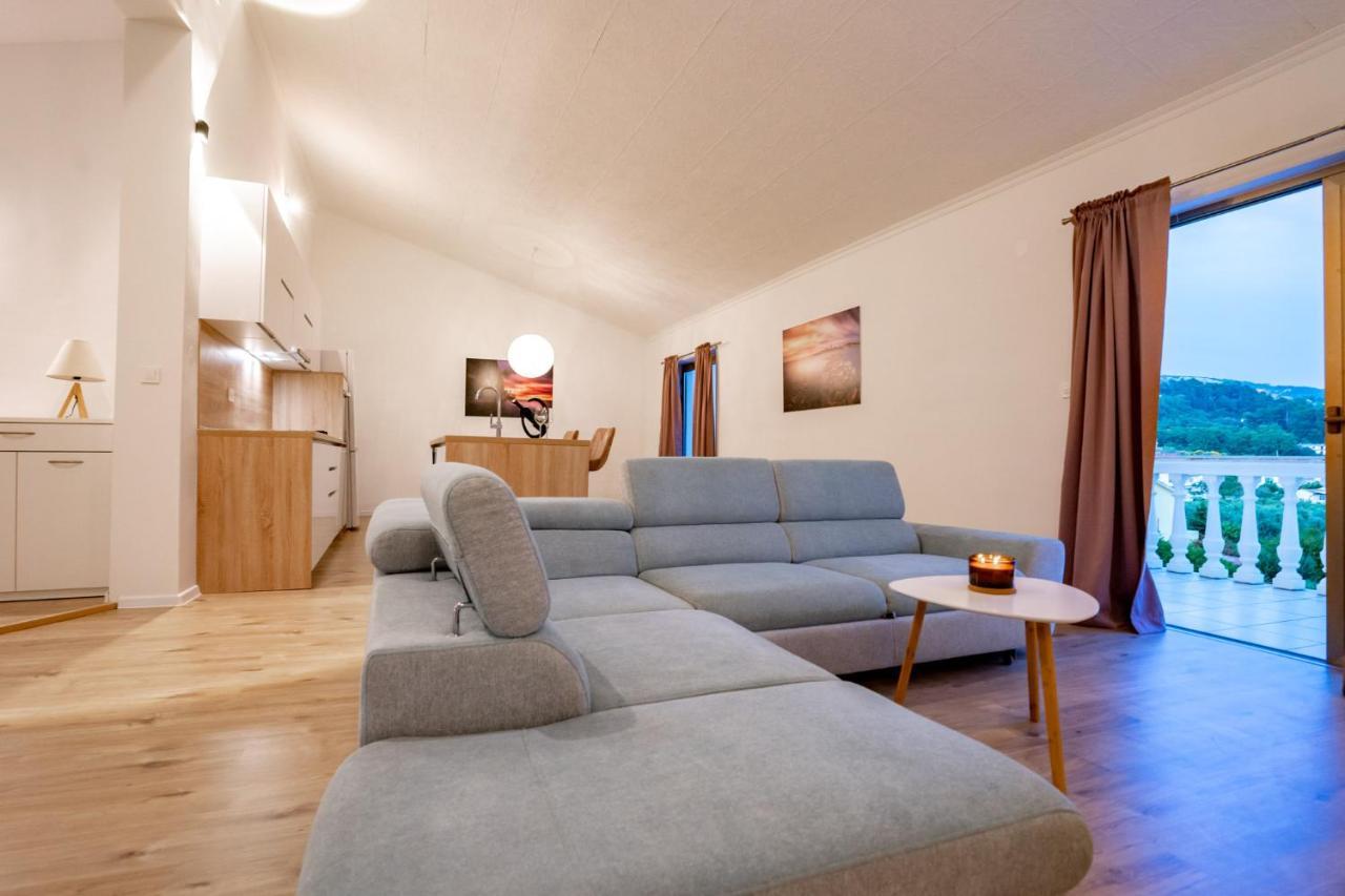 Grguric Apartments Palit Экстерьер фото